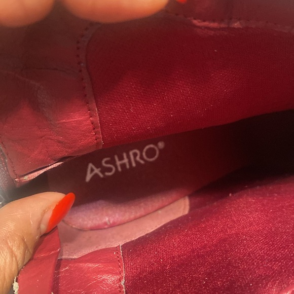 ASHRO Fringe Booties - Picture 15 of 15